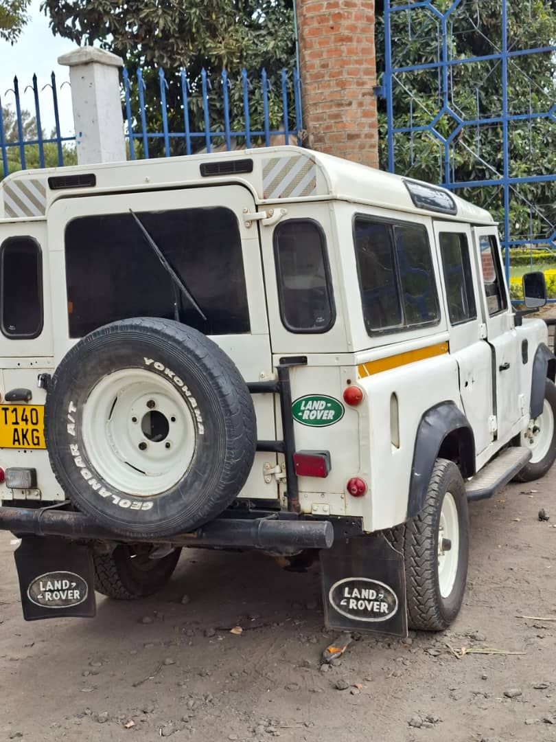 A picture of LANDROVER DEFENDER