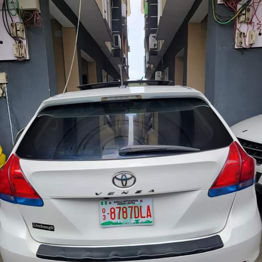 A picture of Toyota Venza 2010