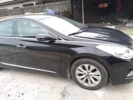 A picture of HYUNDAI AZEERA 2013 BELGUIM GRADE 5 MONTHS USED FIRST USER