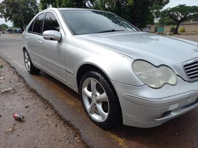 mercedes benz c200