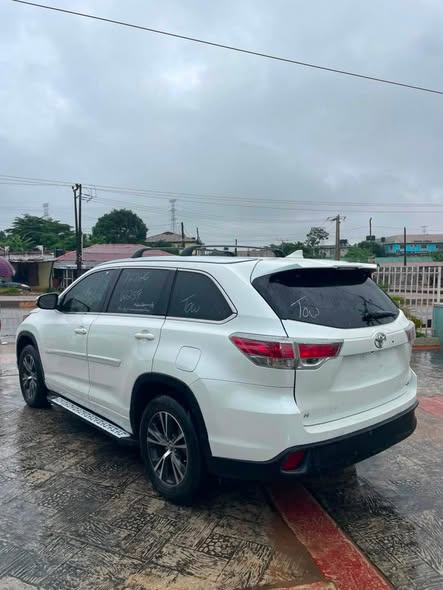 A picture of Toyota