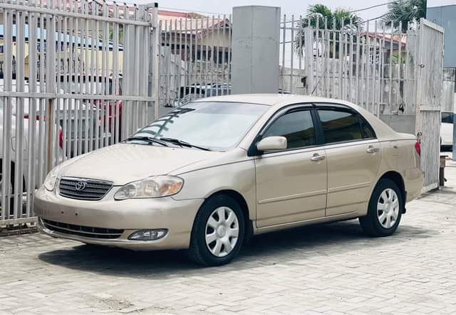 A picture of Neatly used 2004 Corolla for sale