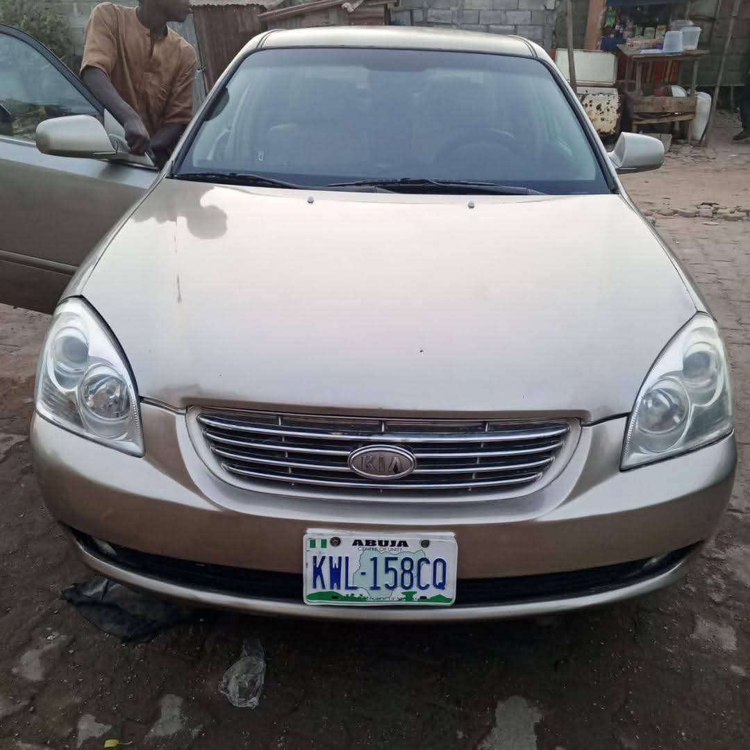 A picture of 2008 Kia optima