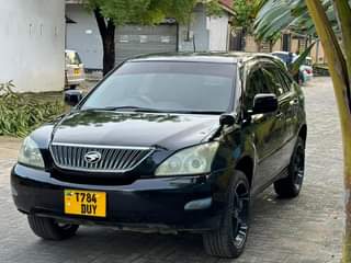 A picture of Toyota Harrier