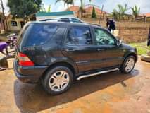 A picture of Mercedes benz ml diesel engine