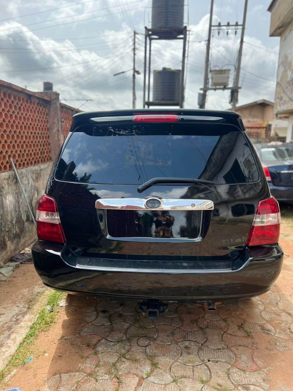 A picture of Toyota Highlander 2005