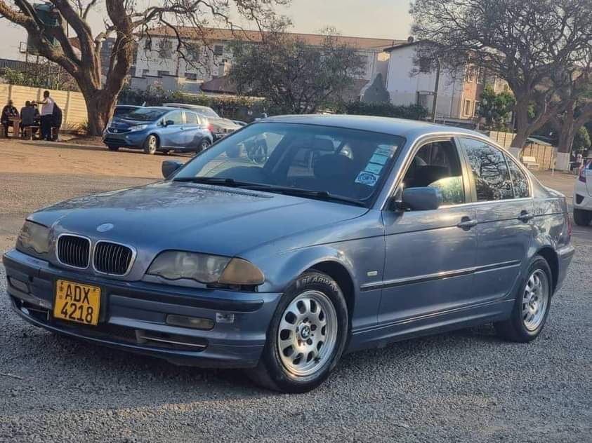 classifieds/cars bmw