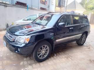 A picture of Toyota Highlander 2005