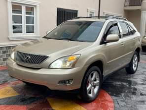 A picture of OMG This is astonishing clean lexus rx350 2007 model basic