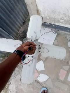 A picture of NAUZA FENI ZA JUU PANGA BOI 0786494436