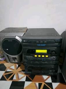 A picture of Radio LG