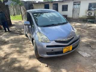 A picture of TOYOTA RACTIS 0714058883
