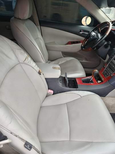 A picture of URGENT SALE Clean Reg 08 Lexus ES 350 full option