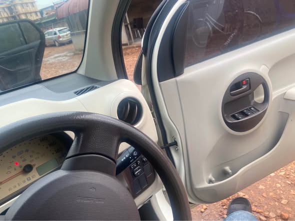 A picture of Toyota passo