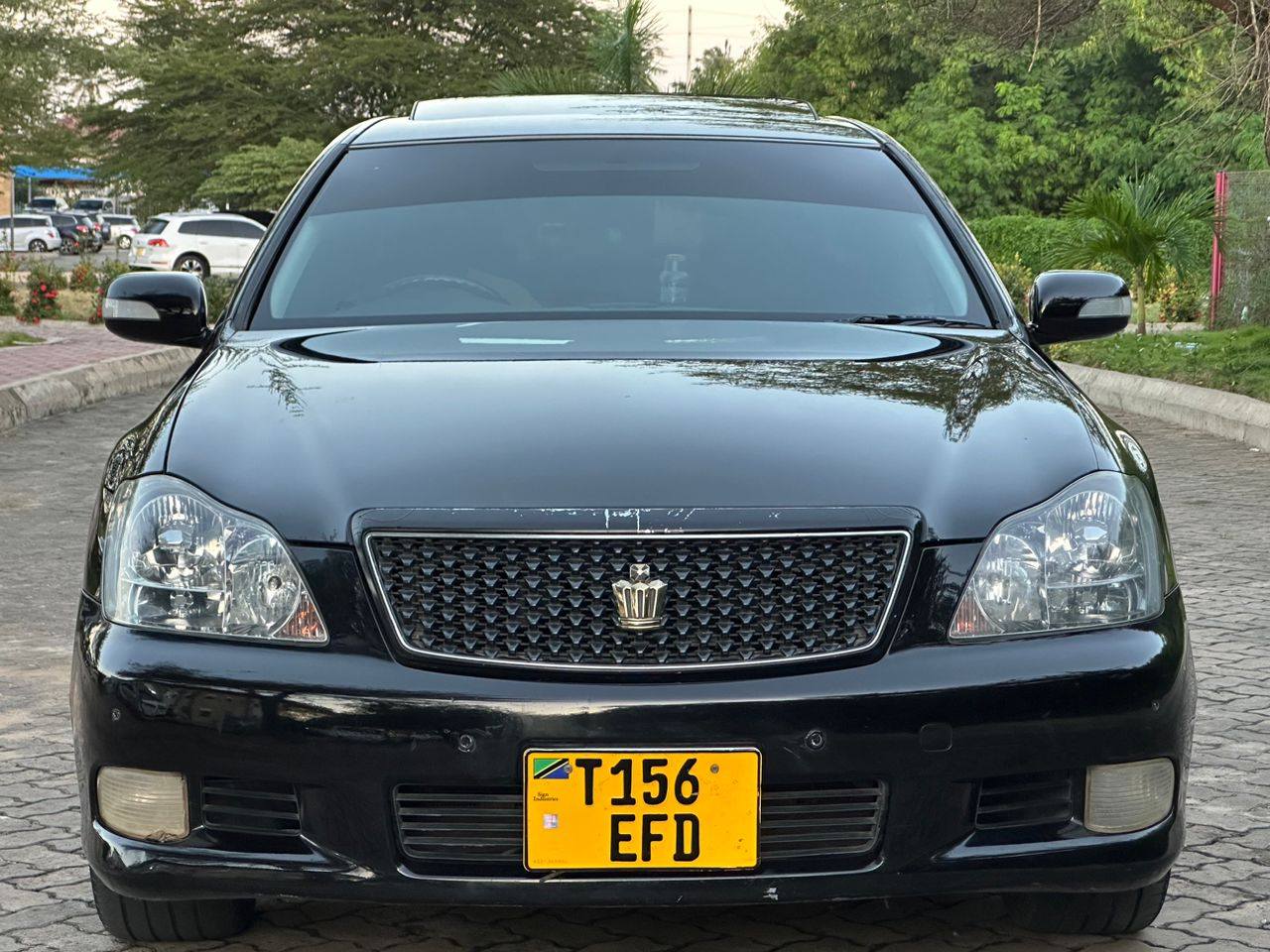 A picture of TOYOTA CROWN ATHLETE