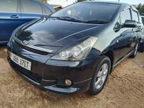 A picture of Toyota Wish 2003 At 18 5m 0706044260 0774245262