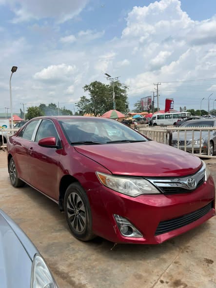 A picture of Toyota Camry 2014 model