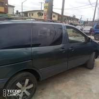 A picture of Clean toyota sienna