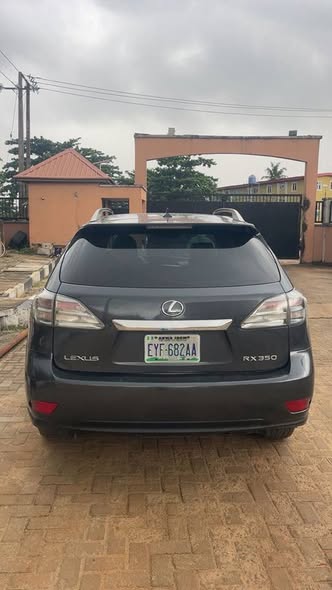 A picture of lexus rx 350 2011 08103497110
