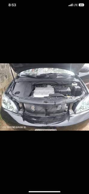 A picture of Lexus RX330 05 Engine Gear Ac 7m First body Buy
