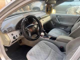 A picture of Mercedes Benz C180