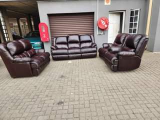 classifieds/furniture sofas