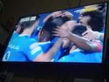 A picture of SmartTV inch 43Fully box