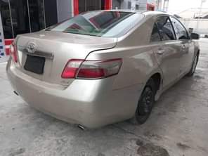 A picture of 2007 Toyota Camry V6 Engine with Neat interior Smooth gear