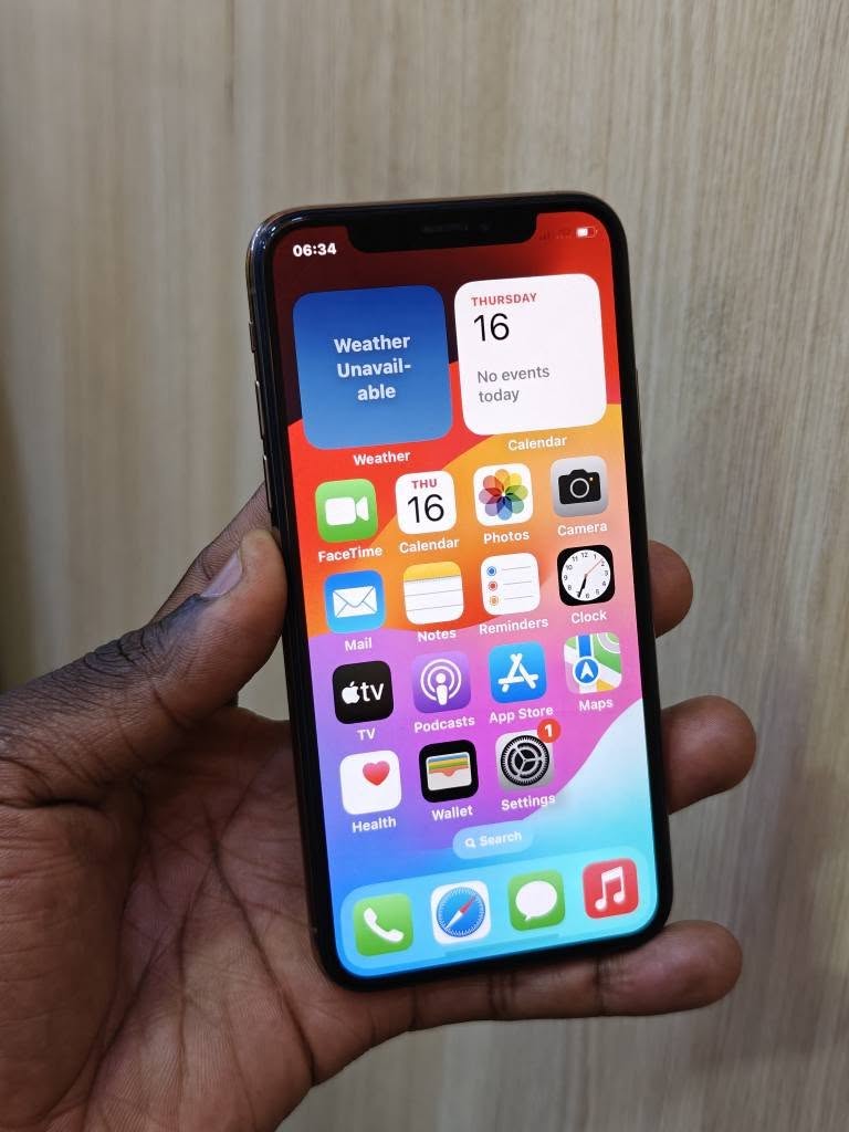 A picture of IPHONE XS 256GB