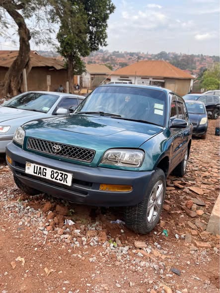 A picture of Toyota rav4