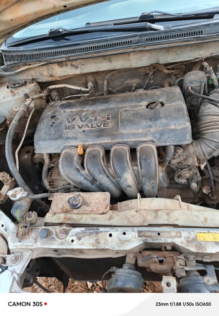 A picture of 04 corolla with everything working perfectly 3 6m to owner