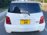 A picture of TOYOTA IST