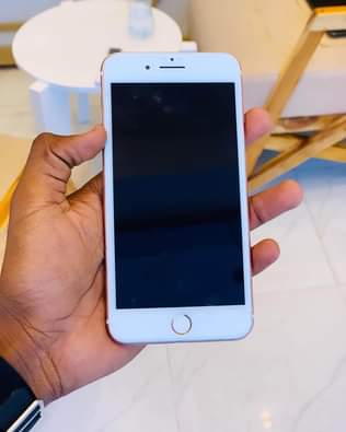 A picture of Iphone 7 plus O6I2O4IO5O