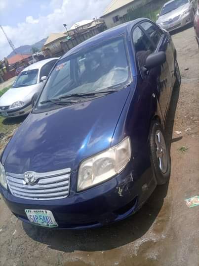 A picture of Toyota Corolla bank type