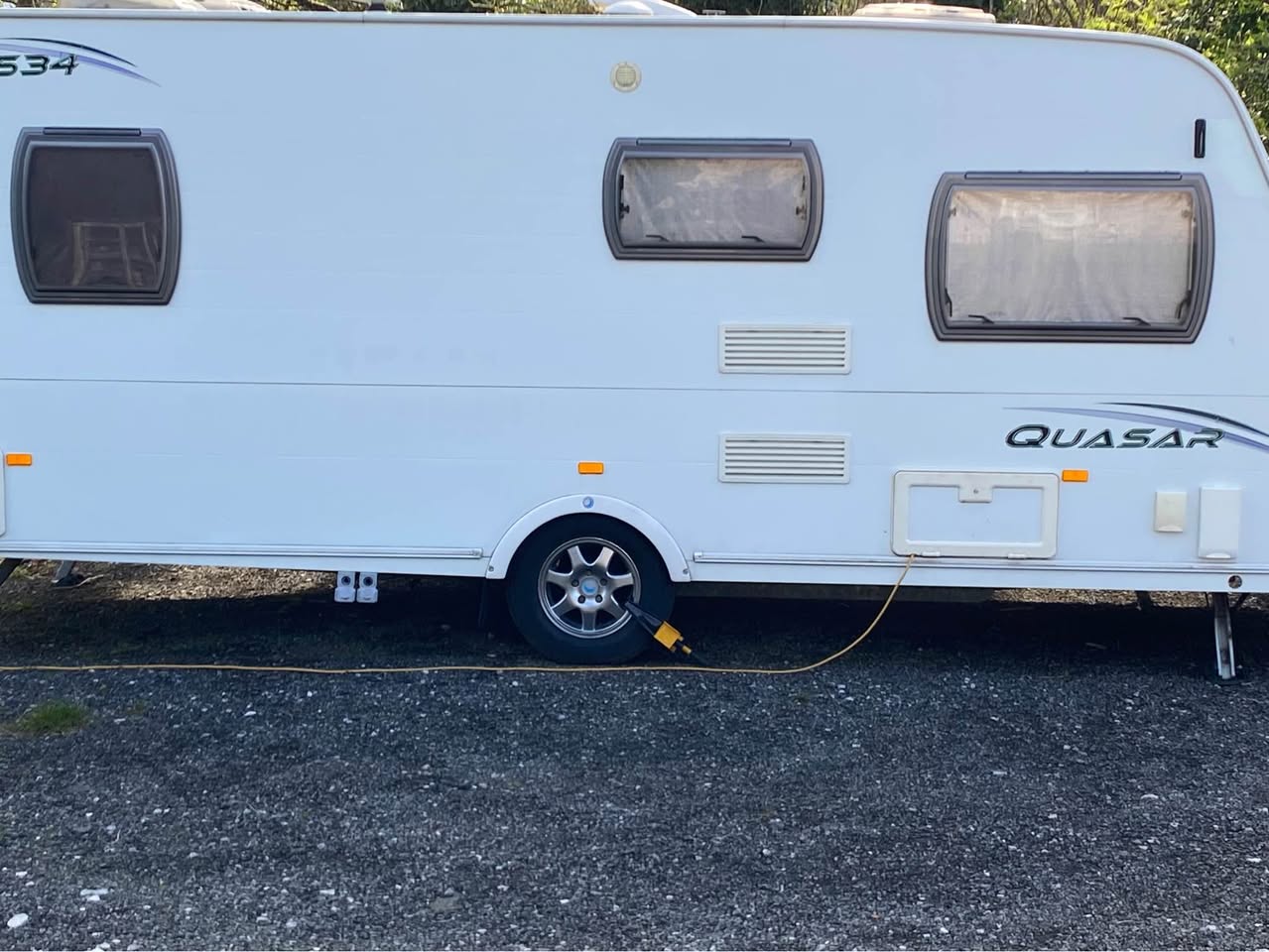 fixed bed caravans