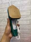 A picture of Dry iron with spray