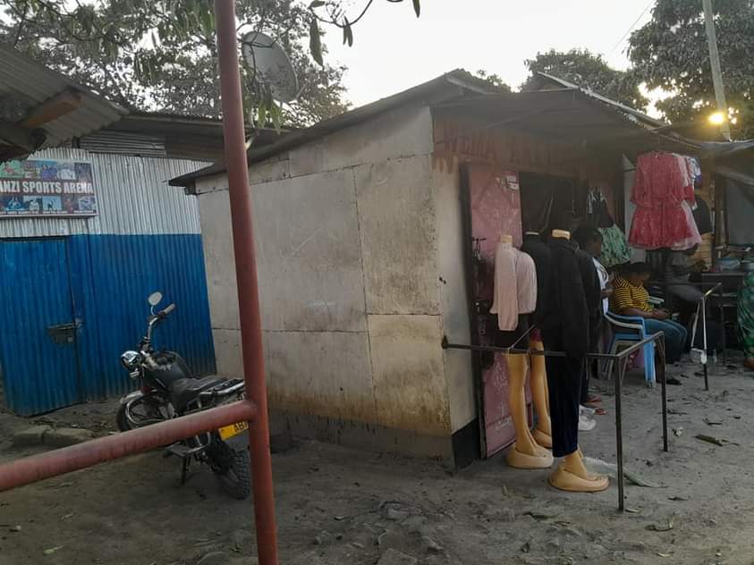 A picture of Banda la biashara unaweza kuliamisha ni ukitaka lipo MIANZINI karbu