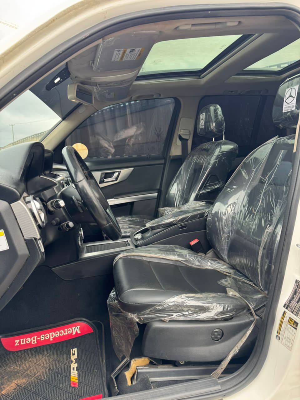 A picture of 2014 Mercedes Benz GLK 350