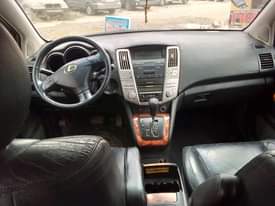 A picture of LEXUS RX330 USED