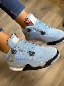 A picture of Jordan 4 