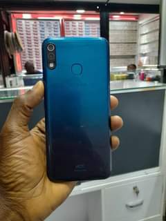 A picture of Infinix Hot 8 lite on sale at 260K
