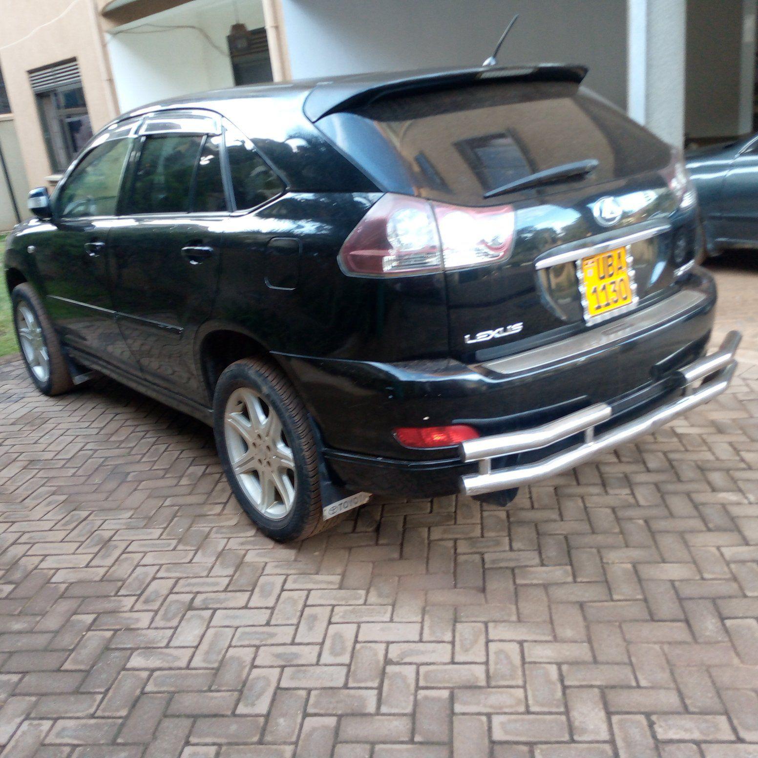 A picture of Toyota harrier