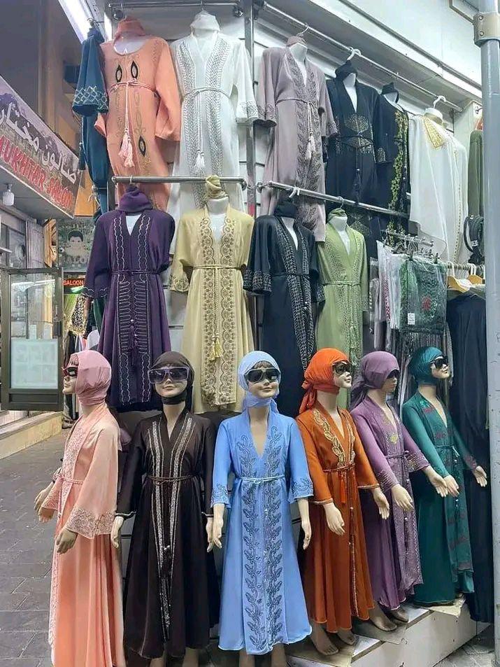 A picture of Abayaas for women at wholesale prices