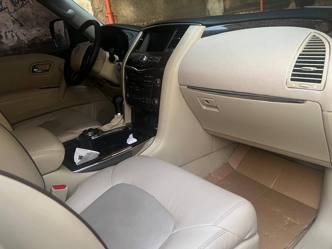 A picture of Nissan patrol 2016