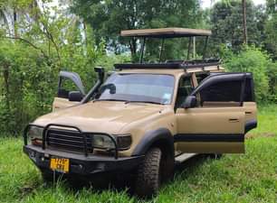A picture of Land cruiser 80 series