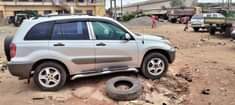 A picture of 2003 Toyota RAV4