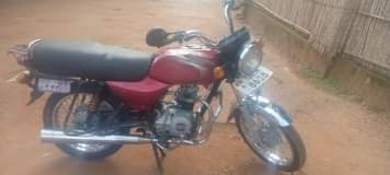 A picture of BAJAJ BOXER