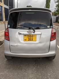 A picture of TOYOTA Ractis