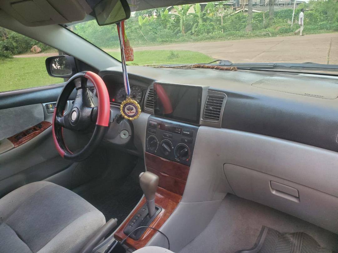 A picture of Toyota Corolla 2003 model