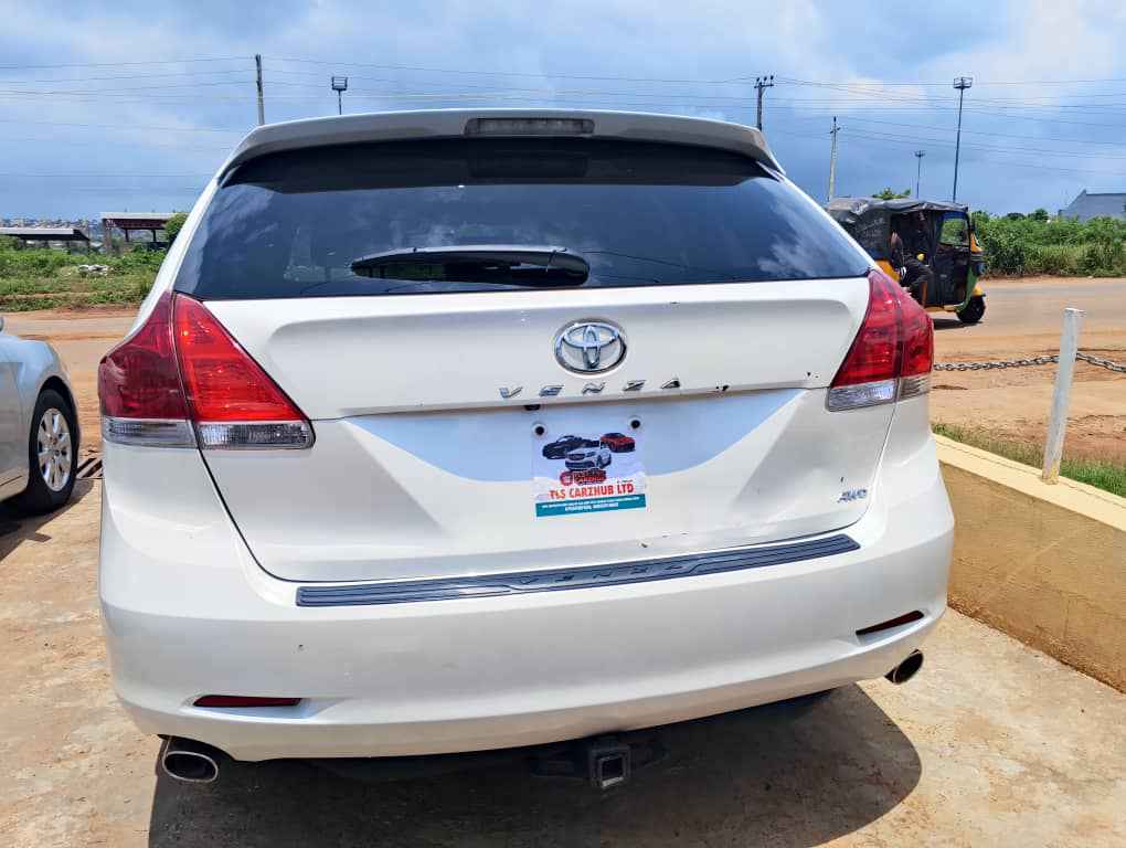 A picture of 2012 Toyota Venza